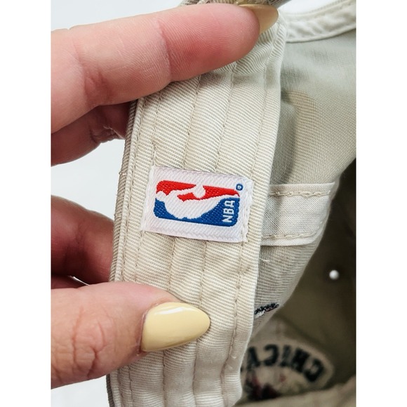 Chicago Bulls Vintage 1966 NBA Mens Basketball Khaki Hat Cap One Size Fits All - Picture 9 of 9